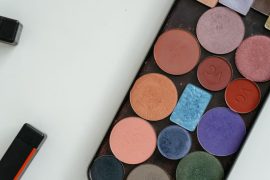 Maquillage minimaliste 2026 : les 5 essentiels incontournables